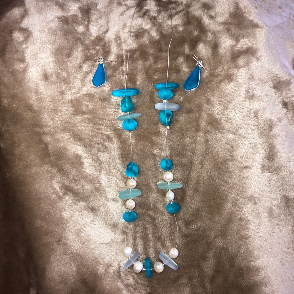 Handmade Aqua/White Necklace Set
